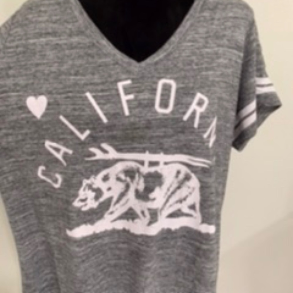 Grey California t-shirt
